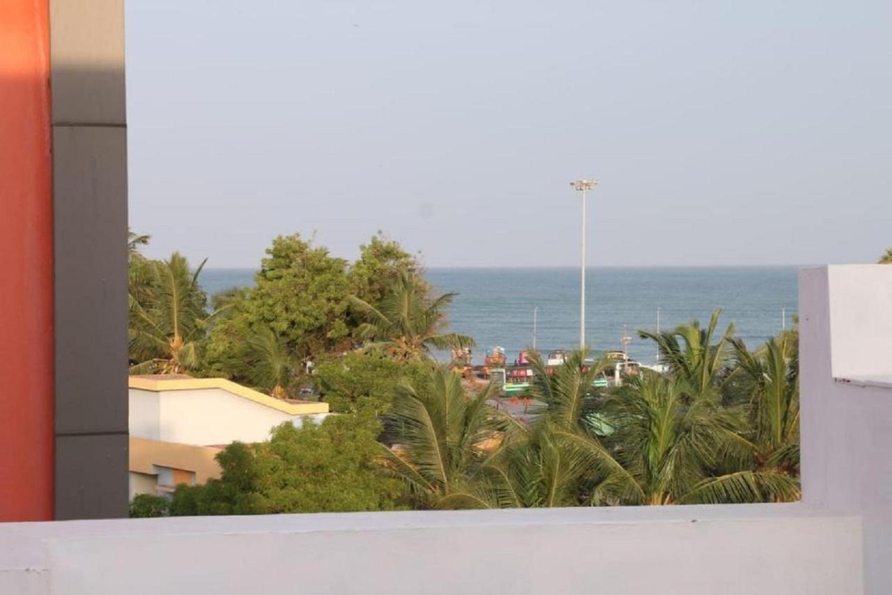 Saravanas Lodge Tiruchchendūr Buitenkant foto